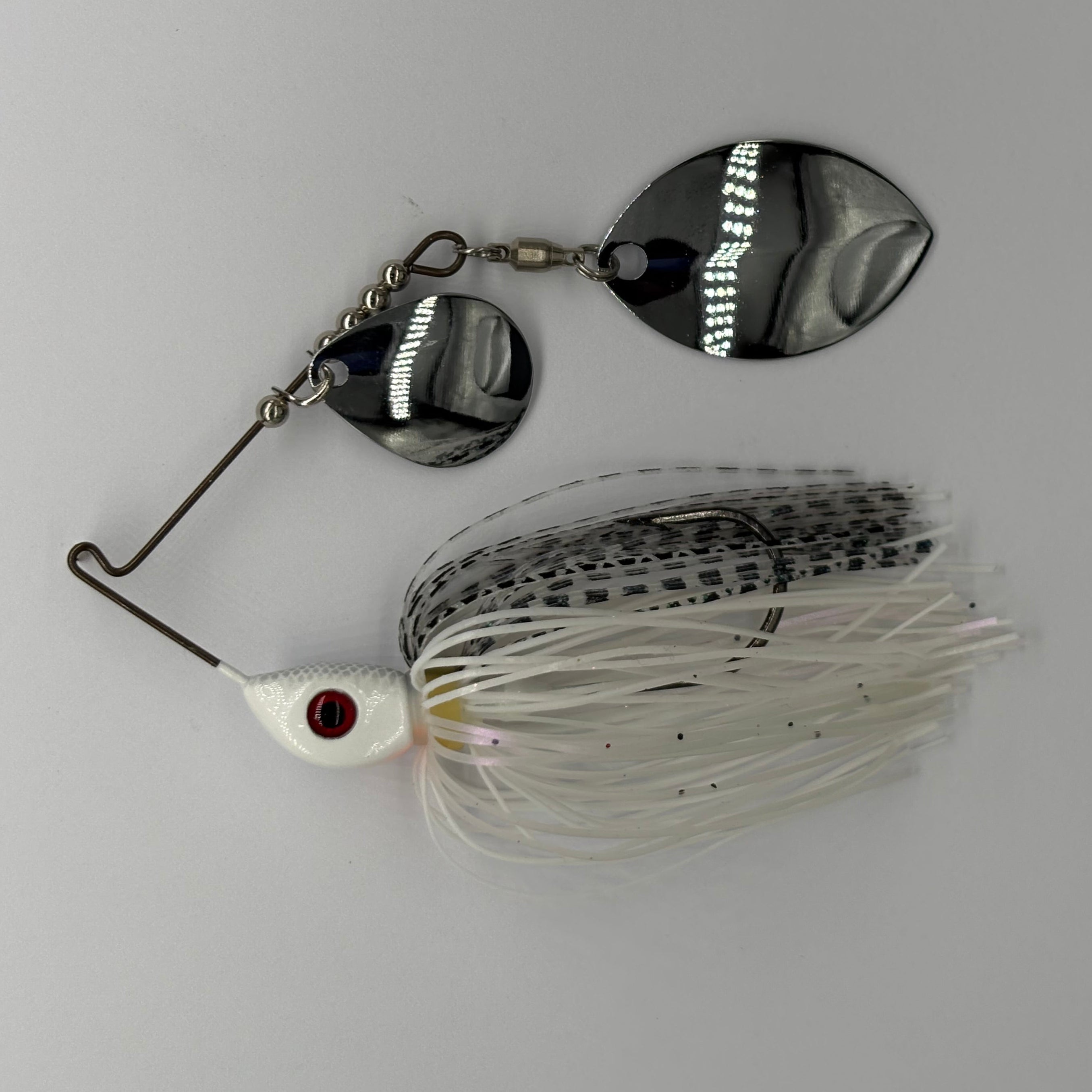 Bassman compact mag willow fishing lure in Pearl White colourway